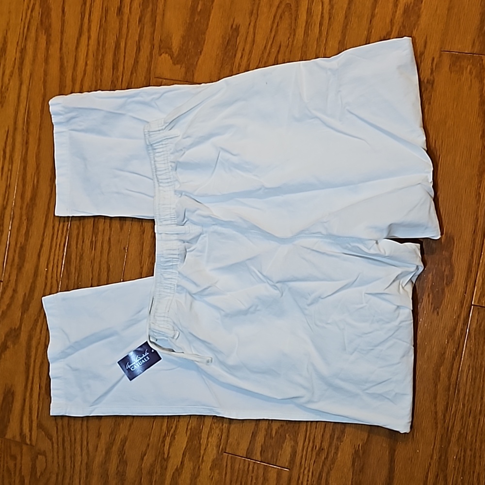 NWT - Gloria Vanderbilt Casuals Aliya White Pant - Picture 5 of 9